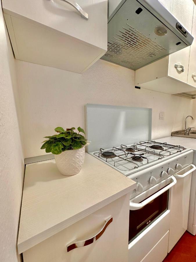 Вилла Sea Rocks House Ольбия Экстерьер фото